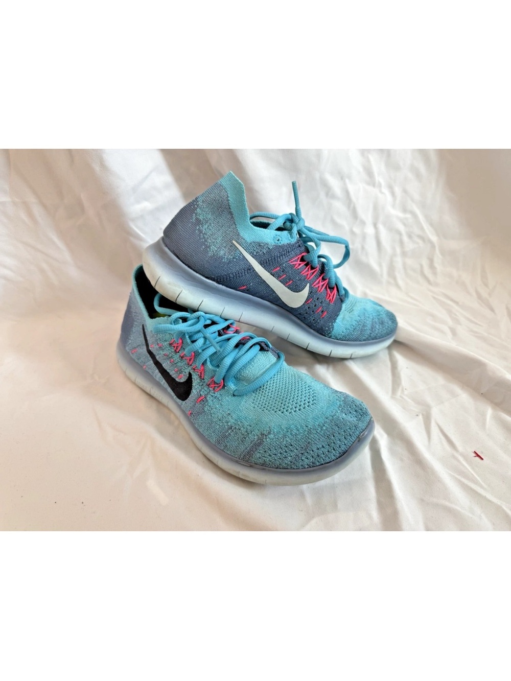 Nike Women’s Free RN Flyknit Running Shoes in Blue - size 8.5